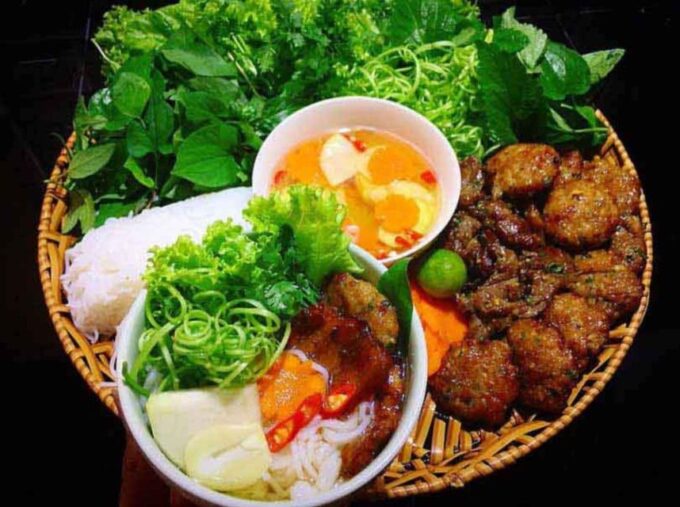 Hanoi Walking Food Tour With Train Street Visit - Included and Excluded Tour Elements
