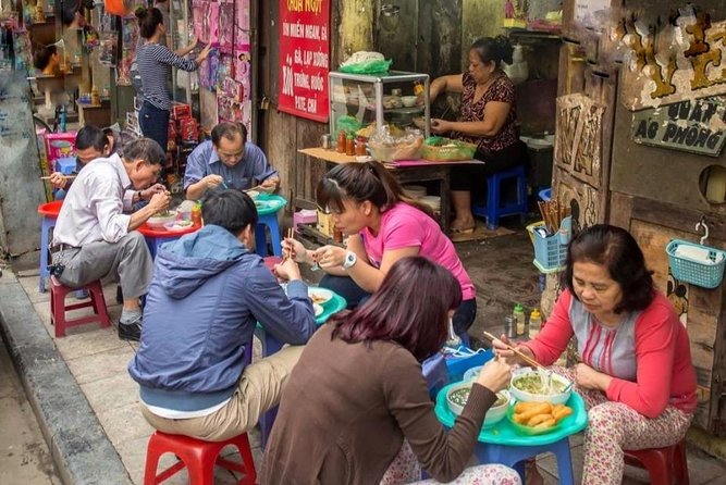 Hanoi Walking Street Food Tours & Egg Coffee Class - Accessibility and Transportation Details