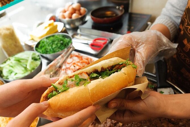 Hanoi Walking Street Foodie Tour by Night - Reviews and Feedback