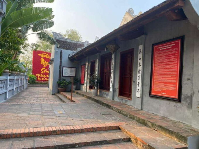 Hanoi Walking Tour: Explore the Culture and Local Life - Why Book This Hanoi Walking Tour