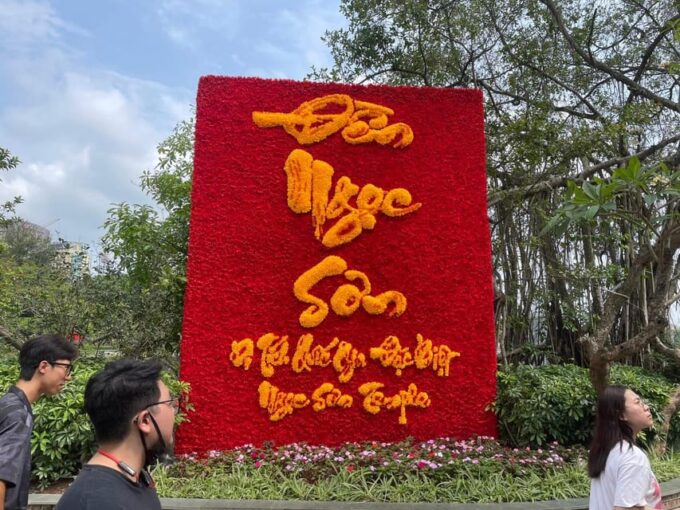 Hanoi Walking Tour: Visit Cultural Sites & Discover History - Booking Details