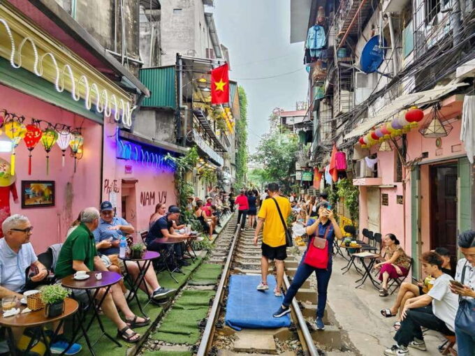 Hanoi: War Remnants Museum and Train Street On Scooter Tour - Visiting Key Historical Landmarks