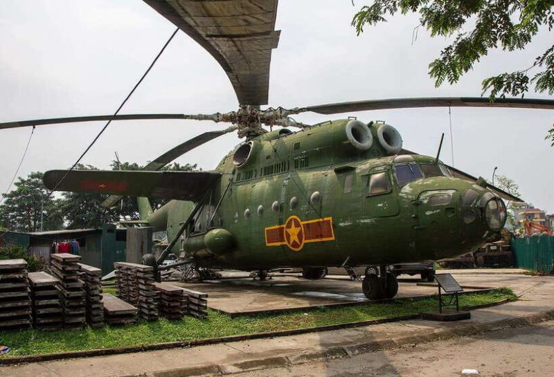 Hanoi War Remnants Tour: Hilton Prison & Local Train Street - Itinerary and Locations