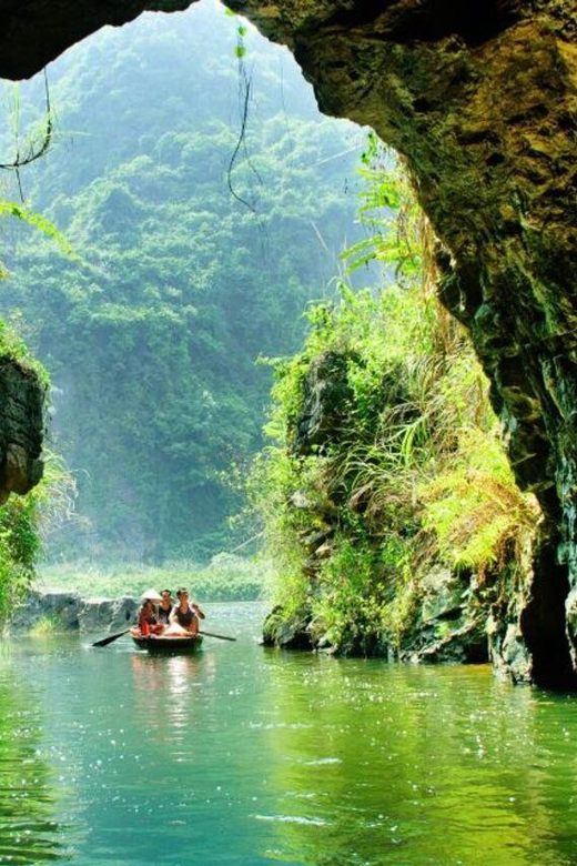 HANOI:BAI DINH, TRANG AN & MUA CAVE SMALL GROUP BY LIMOUSINE - Key Points