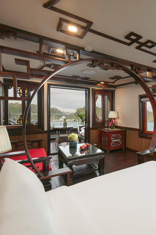 Hanoi:Halong Bay 2-Day on Traditional Wooden Boutique Cruise - Detailed Itinerary