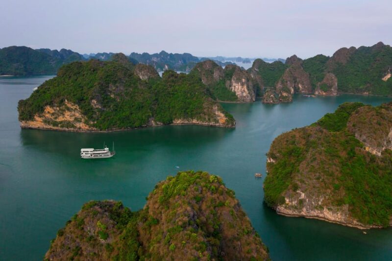 Hanoi:Halong Bay 2-Day on Traditional Wooden Boutique Cruise - Included Amenities