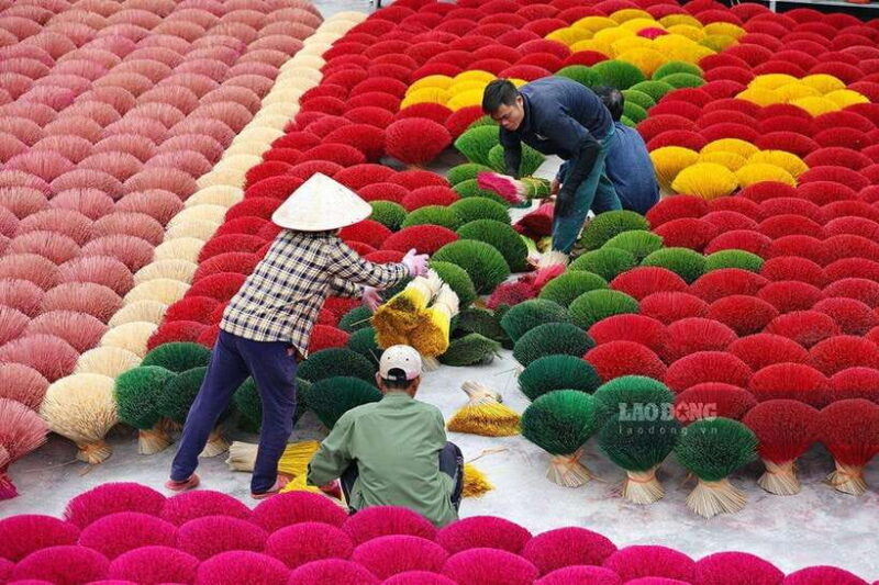Hanoi:PRIVATE TOUR QUANG PHU CAU AND PERFUME PAGODA - Tour Overview