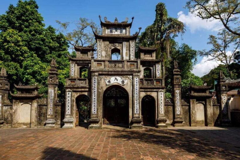 Hanoi:PRIVATE TOUR QUANG PHU CAU AND PERFUME PAGODA - Visiting Temples and Huong Tich Cave
