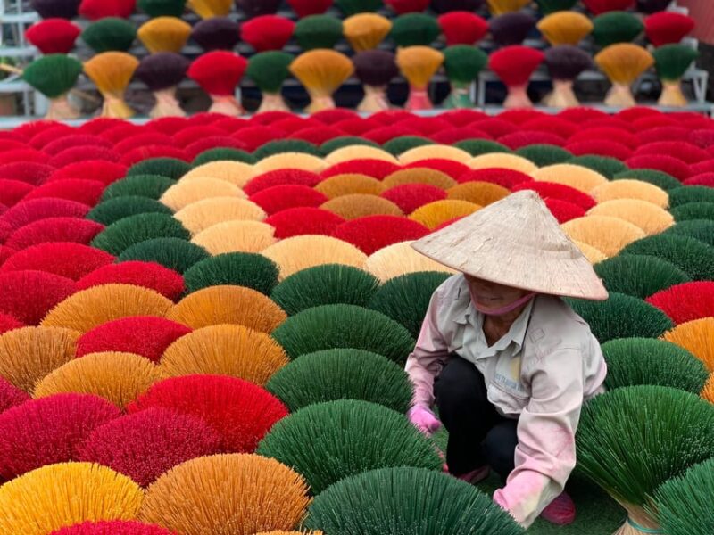 Hanois Artisan Trail Incense, Hat Making & Lacquer Art Tour - Itinerary