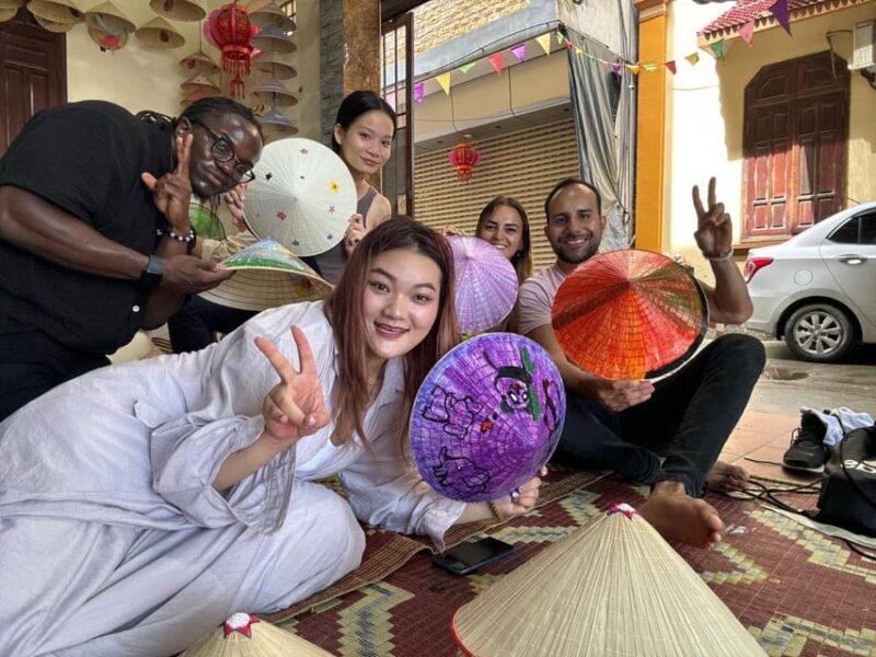 Hanois Artisan Trail: Incense Village, Hat Making & Lacquer - Half-Day Tour
