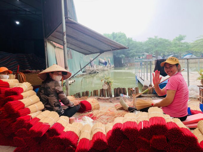 Hanois Artisan Trail: Incense Village, Hat Making & Lacquer - Quang Phu Cau: Heart of Local Incense