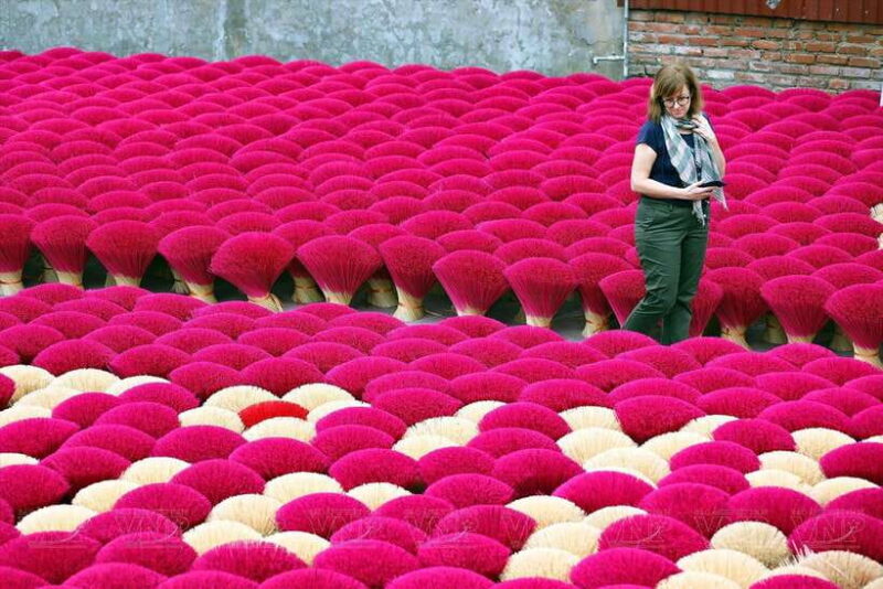 Hanois Artisan Trail:Incense Village,Hat,Lacquer & Train St - Afternoon Tour Itinerary