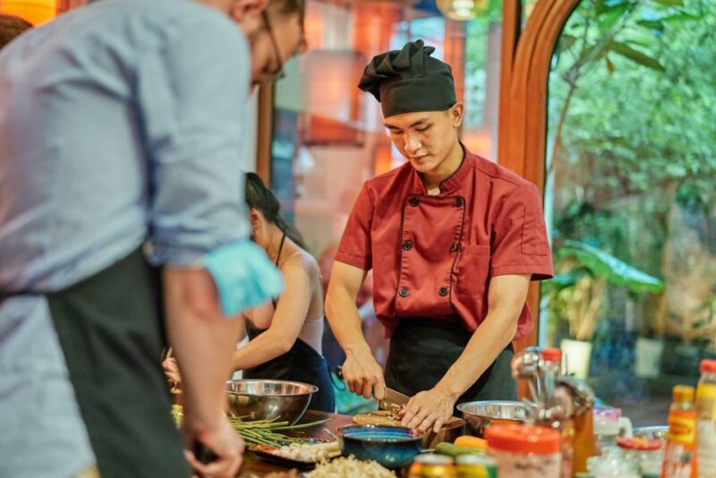 Hanoi's Culinary: Authentic Cooking Class and Local Market - Authentic Cooking Class Experience