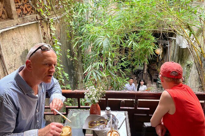 Hanoi's Old Quarter Street Food Experience and Train Street - Discovering Hanoi’s Old Quarter: What to Expect