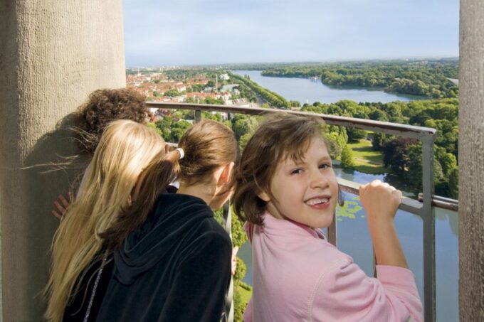 Hanover: Educational Childrens City-Tour - Hanovers World-Famous Twitter