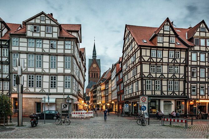 Hanover: Private Walking Tour With a Guide (Private Tour) - Meeting and Pickup