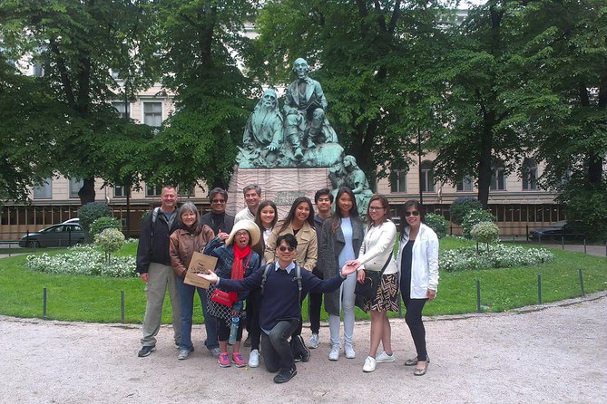 Happy Helsinki Walking Tour - Whats Included