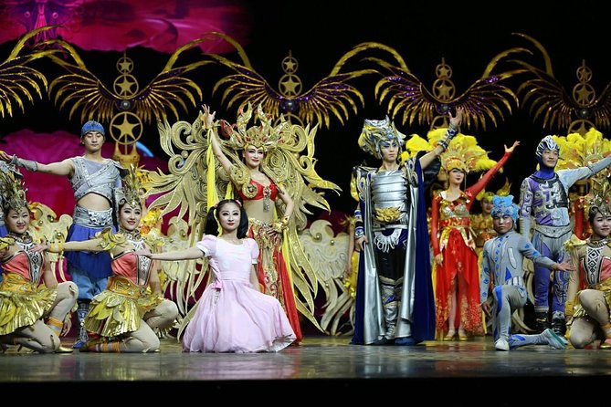 Happy Valley and Golden Mask Show Private Tour - Tour Overview