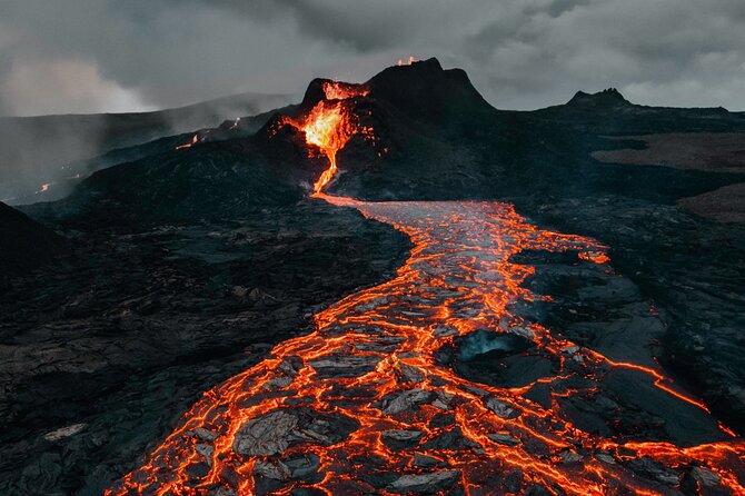 Happy Volcano Full-Day Private Tour - Key Points