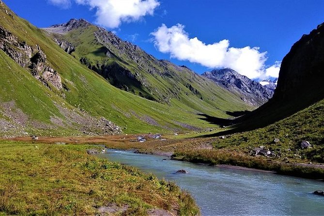 Har Ki Dun Trek by Himalaya Shelter - What to Bring