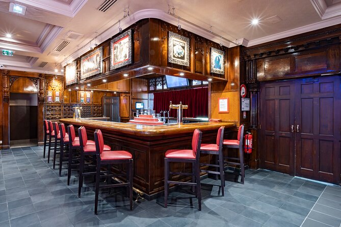 Hard Rock Cafe Paris With Set Menu for Lunch or Dinner - Memorabilia and Gift Shop