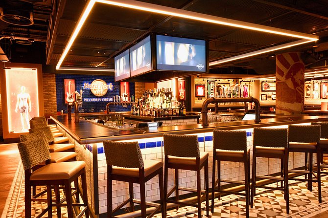 Hard Rock Cafe Piccadilly Circus With Set Menu for Lunch or Dinner - Traveler Capacity and Limitations