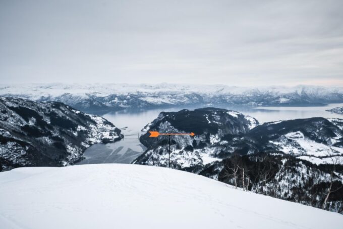 Hardangerfjord: Exclusive Snowshoe Hike With Majestic Views - Winter Landscapes