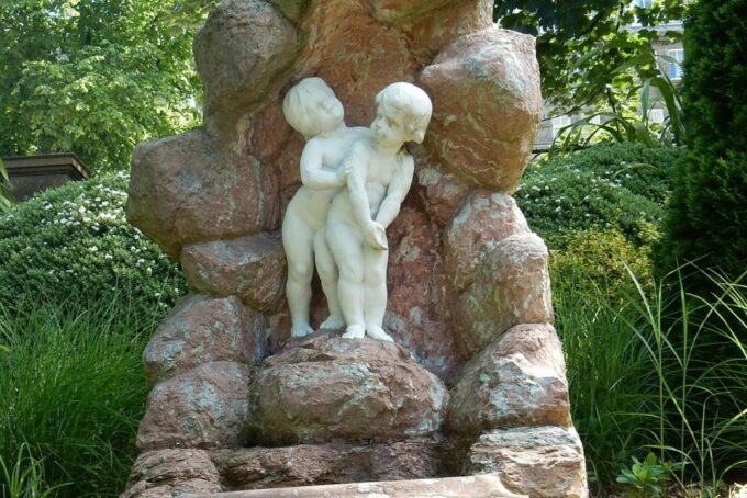 Harrogate: Quirky Smartphone Self-Guided Heritage Walks - Suitable for Guests Aged 6