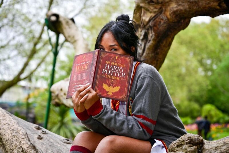 Harry Potter Styled Photoshoot in London - Meeting Point and Directions