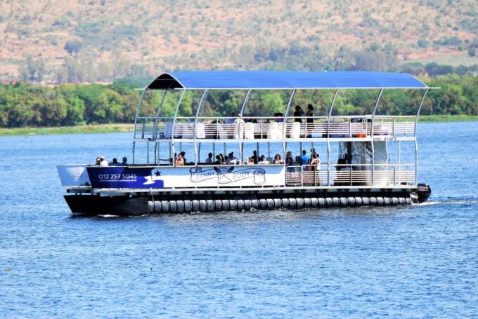 Hartbeespoort: 2-Hour Cruise With South African Food - Traditional South African Cuisine