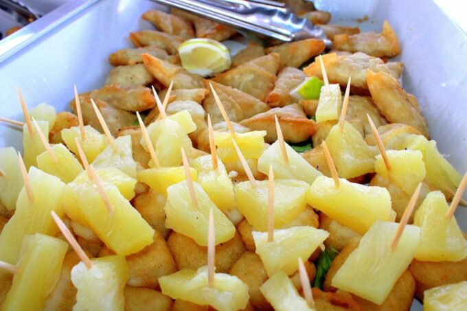 Hartbeespoort: 2-Hour Cruise With South African Food - Cruise Scheduling and Departure Times