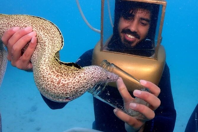 Hartley Helmet Diving in Bermuda - Meeting and Participation