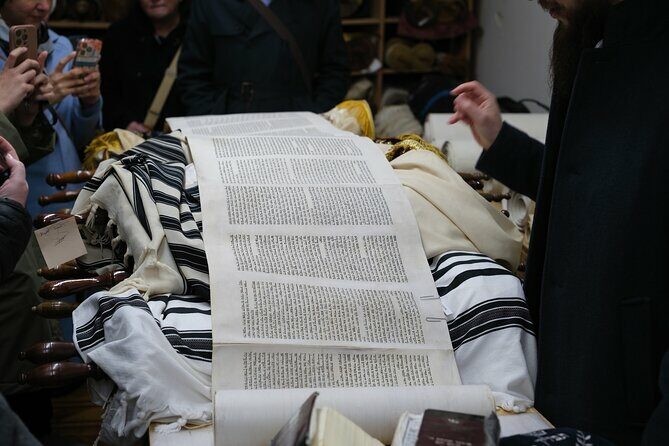 Hasidic Brooklyn Walking Tour - Practical Tips for Participants