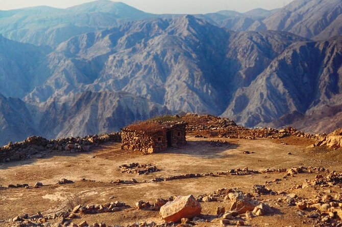 Hatta Heritage Village Tour From Dubai With Kayaking - Lunch and Refreshments