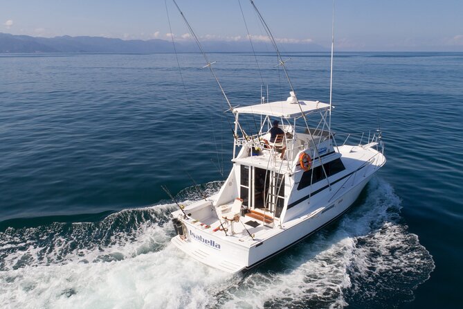 Hatteras 42-44 Classic Yachts in Puerto & Nuevo Vallarta - Key Points