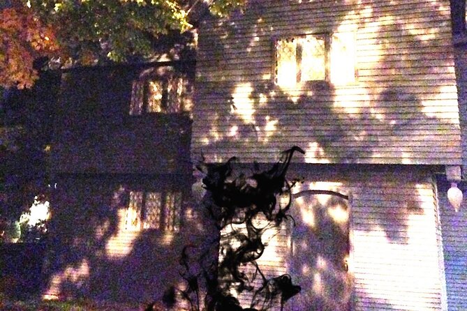 Haunted Footsteps Ghost & Paranormal Salem Tour - Inclusions and Exclusions