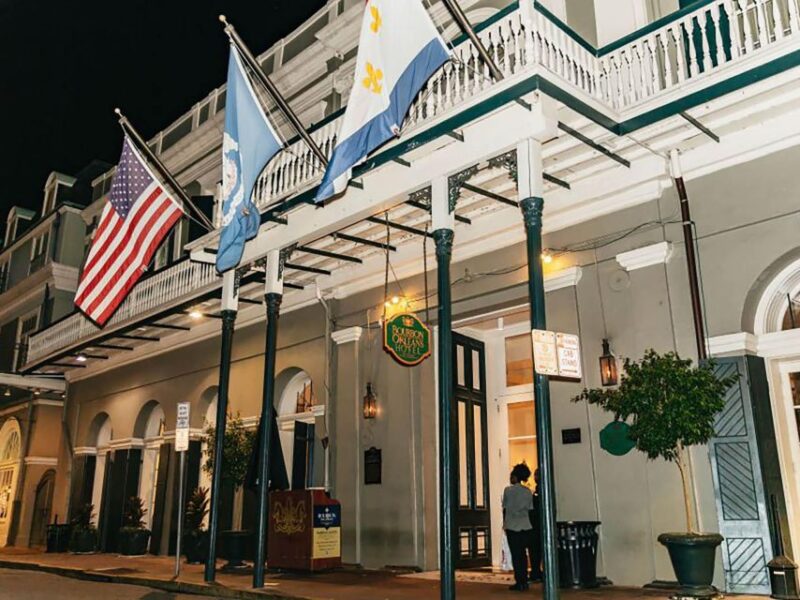 Haunted History: NOLA Ghost & Voodoo Trek - Voodoo Authentica and Traditions