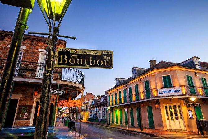 Haunted Pub Crawl in New Orleans - Age Requirement and Group Size