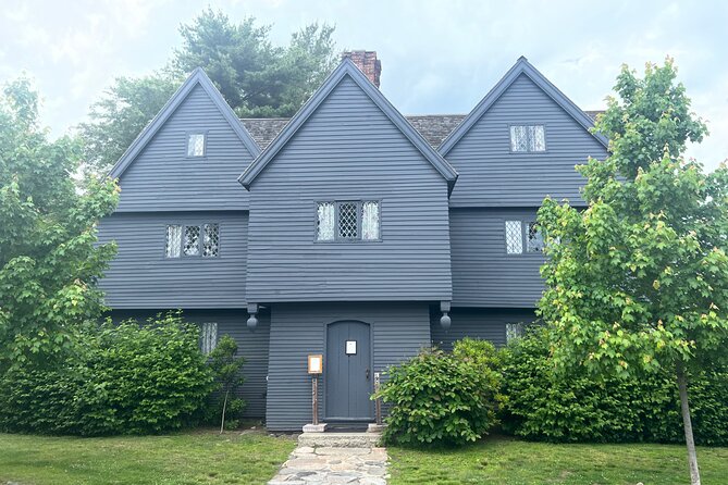 Haunted Salem Ghost Tour - Key Points