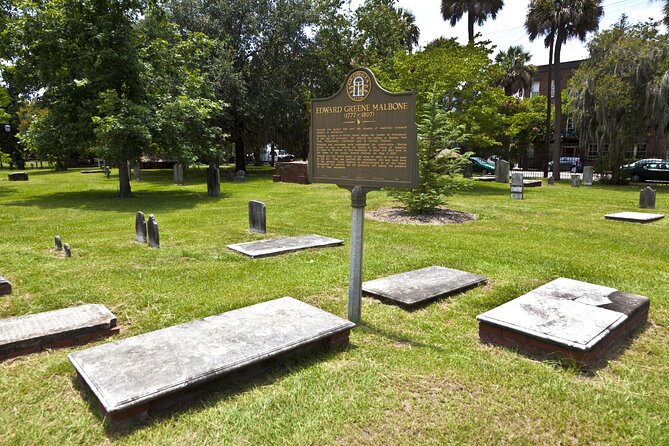 Haunted Savannah Georgia Self Guided Walking Audio Tour - Walking Through Savannahs Eerie Atmosphere
