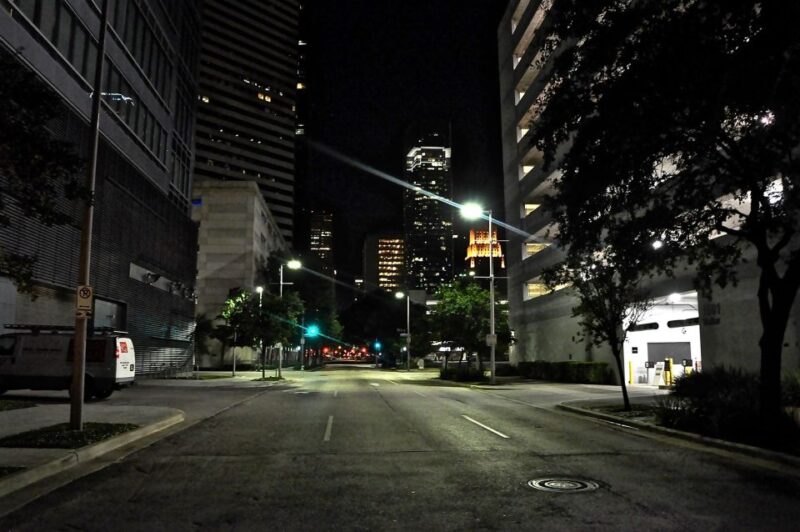 Haunted Spirits & Historic Pubs: Houston's Ghostly Adventure - Exploring Market Square Park