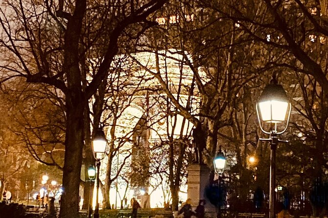 Haunted Village Walking Tour in New York City - Merchants House Museum