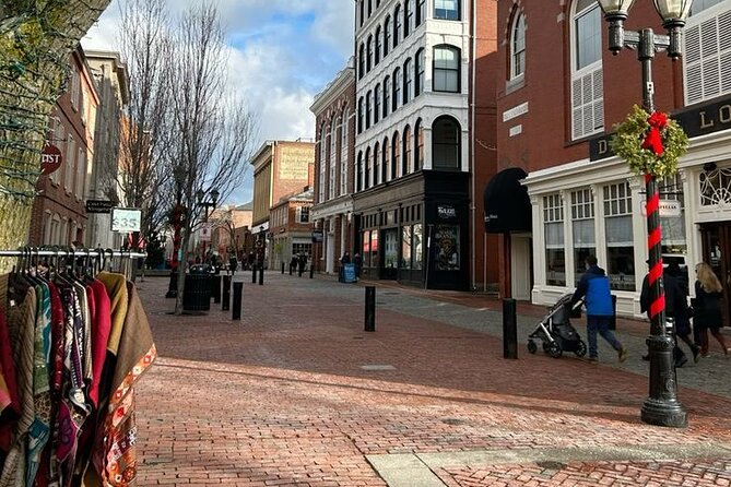 Hauntings, History and Legends Tour in Salem - Tour Duration and Accessibility Details