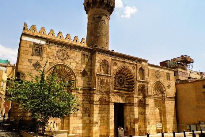Have a Walk in Old Cairo With a Visit to Cairo Tower - Cruising the Nile River