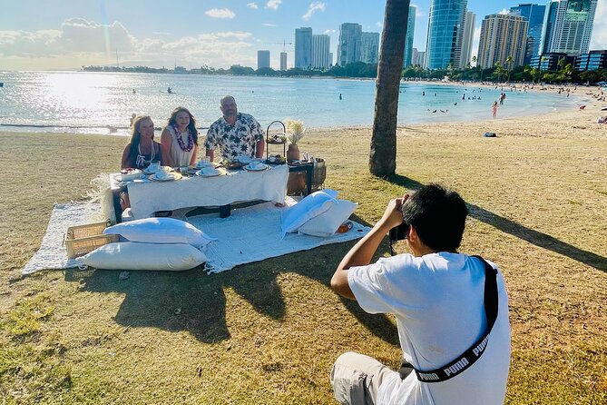 Hawaii Beach Picnic Date - Capturing Memorable Moments