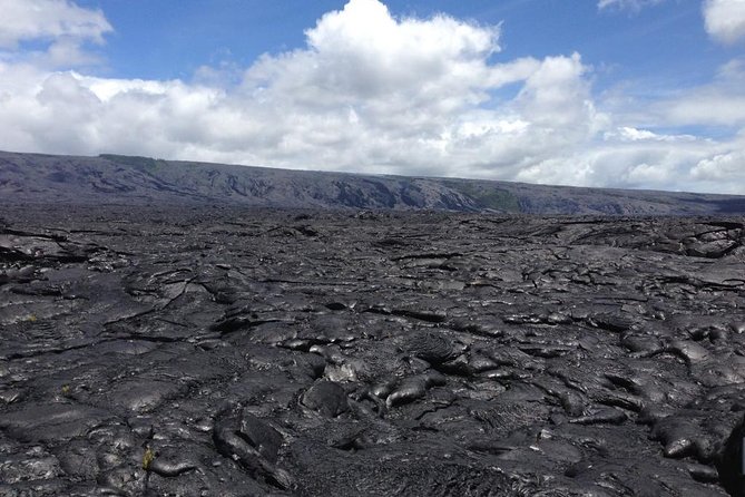 Hawaii Big Island Circle Small Group Tour: Waterfalls - Hilo - Volcano - Black Sand Beach - Discover Hilo