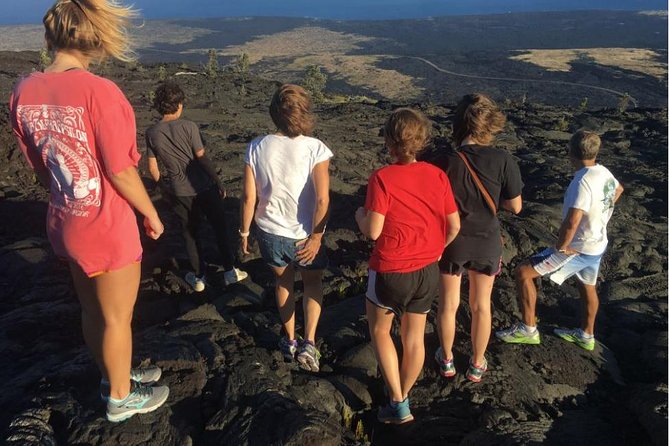 Hawaii Big Island Circle Small Group Tour: Waterfalls - Hilo - Volcano - Black Sand Beach - Climb Toward Volcano