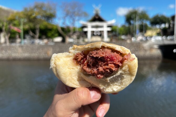 Hawaii Food Tour - Off The Beaten Path - Tasting Traditional Hawaiian Delicacies