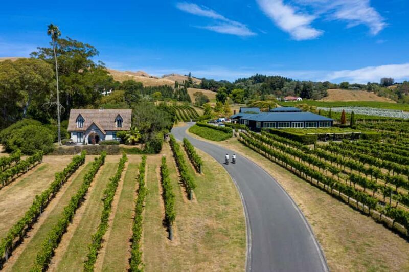 Hawke's Bay: Self Guided Coast to Vineyards Cycle Tour - Following the Tukituki River