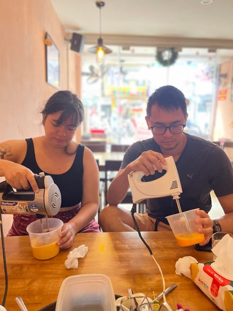 HCMC Egg Coffee Class in 1 Hour With Local Intructor & Snack - Experience Highlights